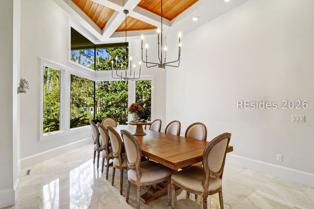 6 Dalton Ct, Hilton Head Island, SC 29928