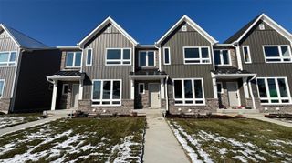 2709 South Old Highway 94 27, St Charles, MO 63303
