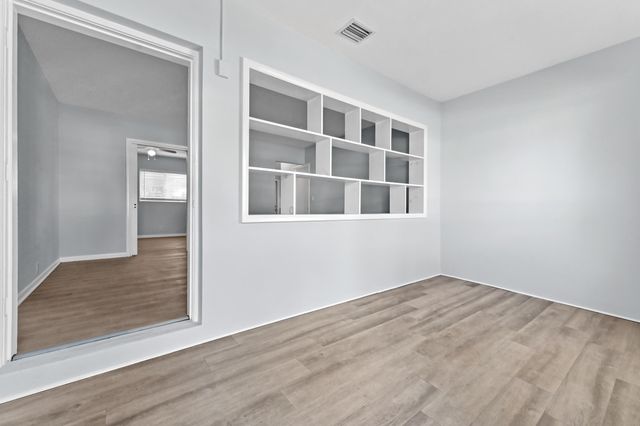 332 W Mango Street 1-2, Lantana, FL 33462