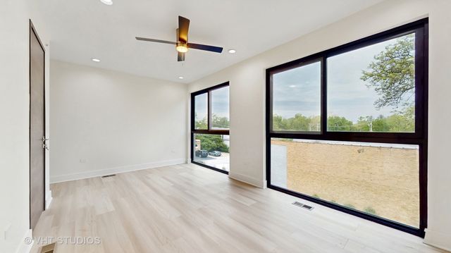 6336 Hennings Court, Morton Grove, IL 60053