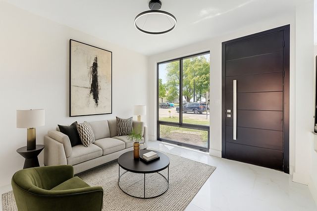 6336 Hennings Court, Morton Grove, IL 60053