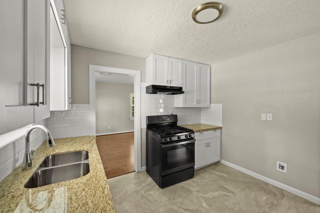 201 N Lenox, Houston, TX 77011