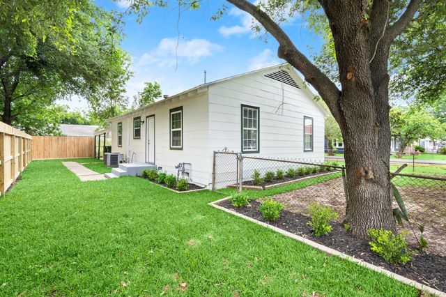 201 N Lenox, Houston, TX 77011