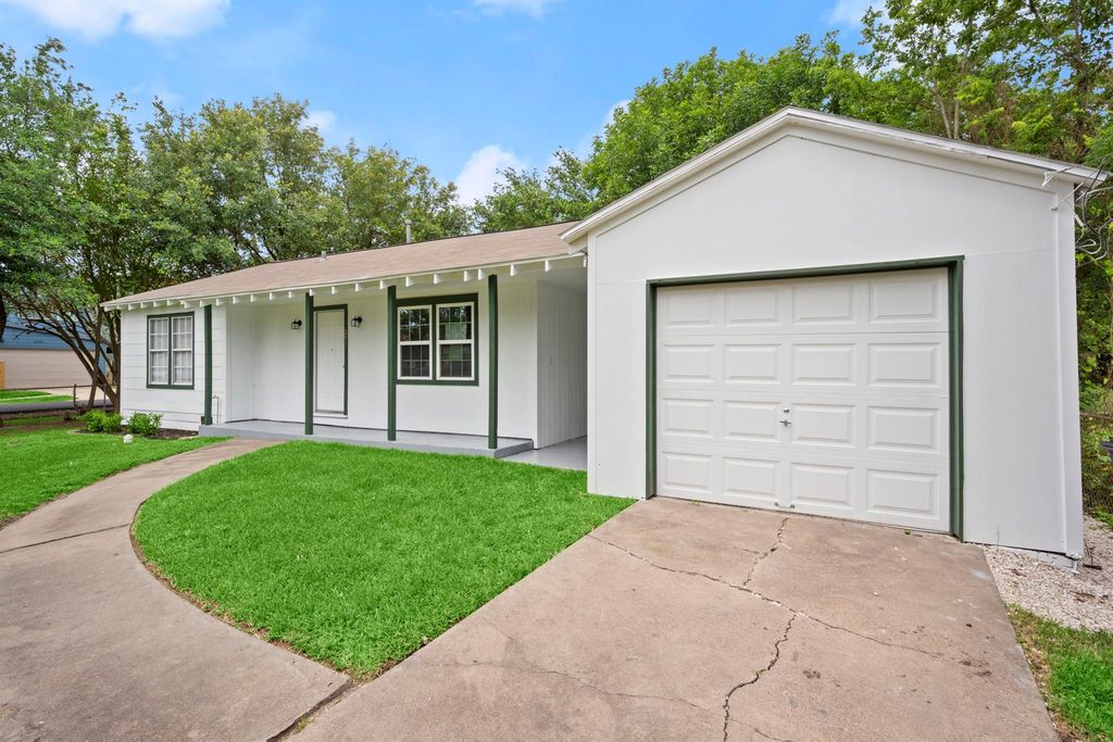 201 N Lenox, Houston, TX 77011