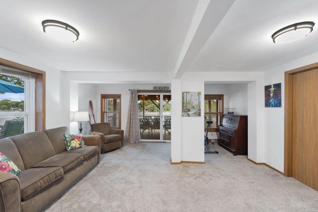 7184 Pleasant DRIVE, West Bend, WI 53090