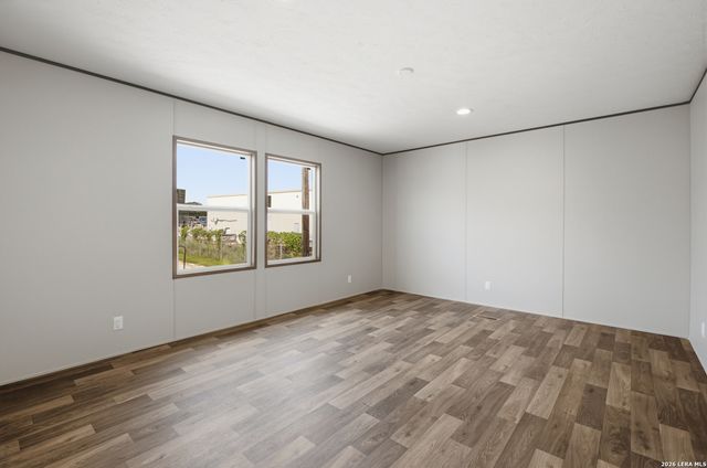 136 Parkview, Floresville, TX 78114