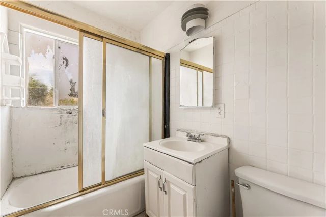 7509 Jamieson, Reseda, CA 91335