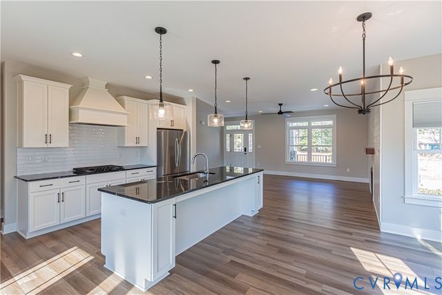 814 Chapman St, Ashland, VA 23005