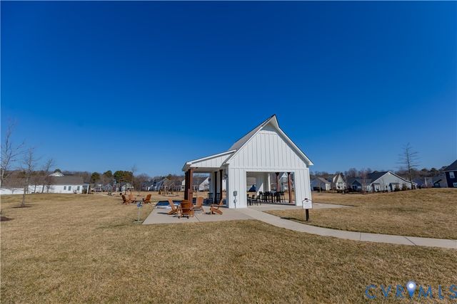 814 Chapman St, Ashland, VA 23005