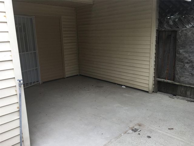7124 S Gessner Road, Houston, TX 77036