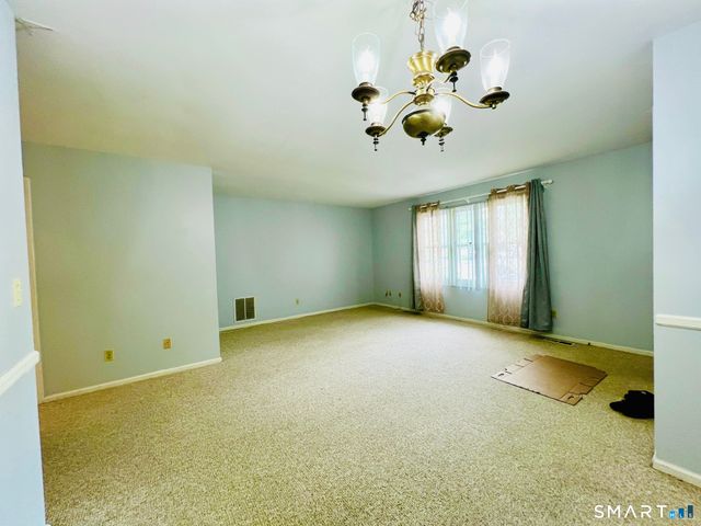 409 Glendale Avenue C1, Bridgeport, CT 06606