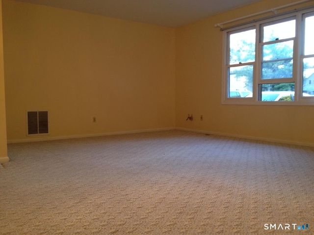 409 Glendale Avenue C1, Bridgeport, CT 06606
