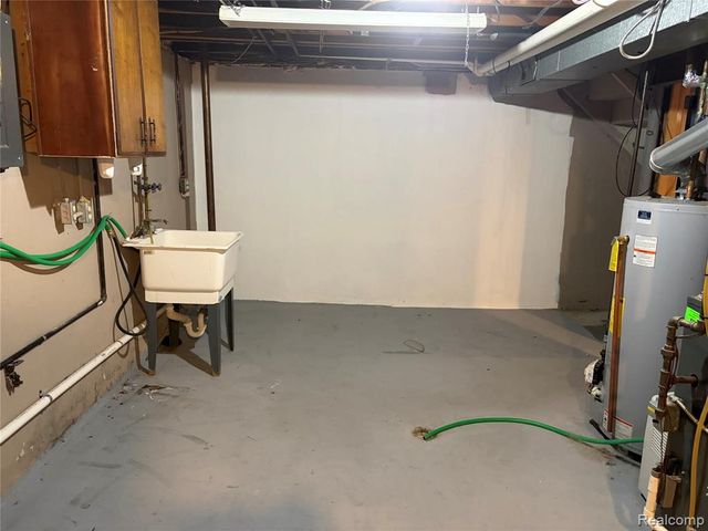 8506 Chesterfield Drive, Swartz Creek, MI 48473