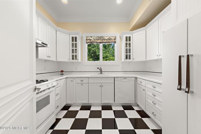 1015 Forrest Road, Brielle, NJ 08730