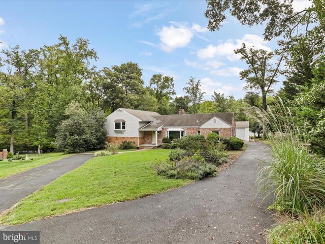 7533 HOLLINDALE, Alexandria, VA 22306