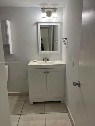 7304 SW 82nd St A105, Miami, FL 33143