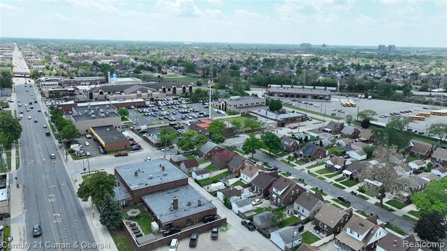 6635 Schaefer Road, Dearborn, MI 48126