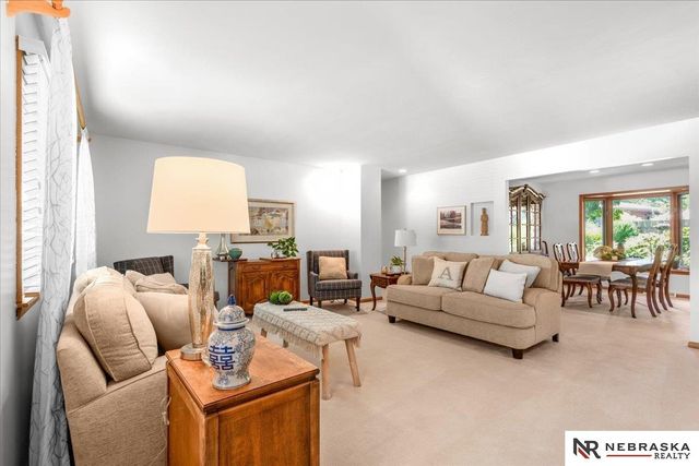431 Lakewood Drive, Lincoln, NE 68510