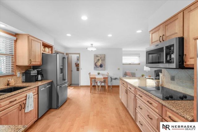 431 Lakewood Drive, Lincoln, NE 68510