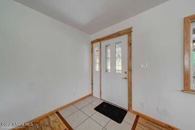 3003 E Carver Lane, Athol, ID 83801