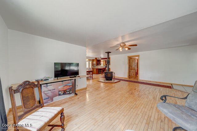 3003 E Carver Lane, Athol, ID 83801