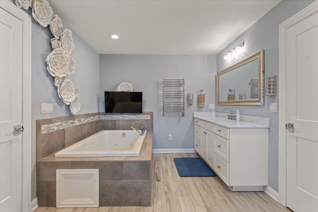 13560 Limerick Drive, St. John, IN 46373