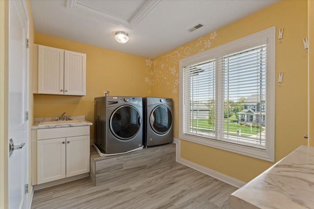 13560 Limerick Drive, St. John, IN 46373