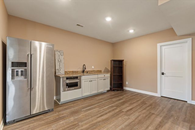 13560 Limerick Drive, St. John, IN 46373