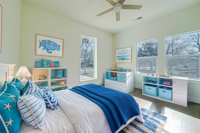 1312 S Travis Street, Sherman, TX 75090