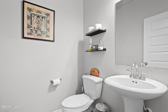 3937 DESERT DUNES Drive, El Paso, TX 79938