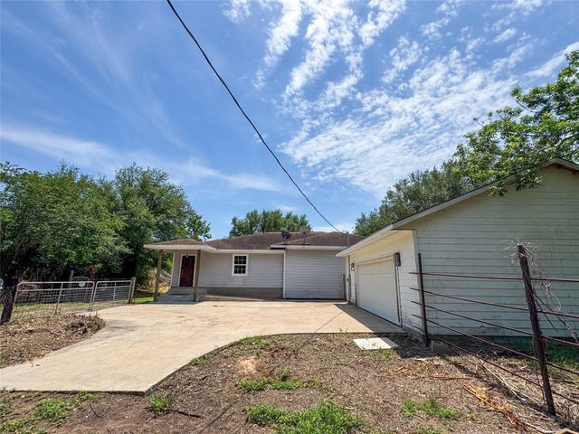 403 Fern Lane, Wharton, TX 77488