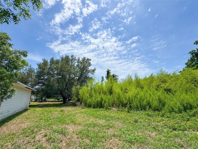403 Fern Lane, Wharton, TX 77488