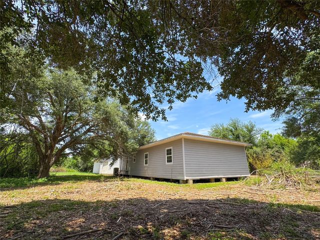 403 Fern Lane, Wharton, TX 77488