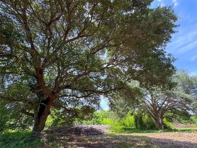 403 Fern Lane, Wharton, TX 77488
