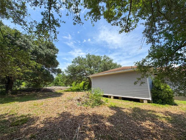 403 Fern Lane, Wharton, TX 77488