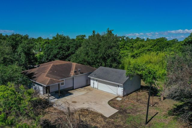403 Fern Lane, Wharton, TX 77488