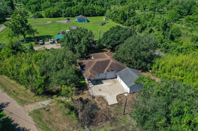 403 Fern Lane, Wharton, TX 77488