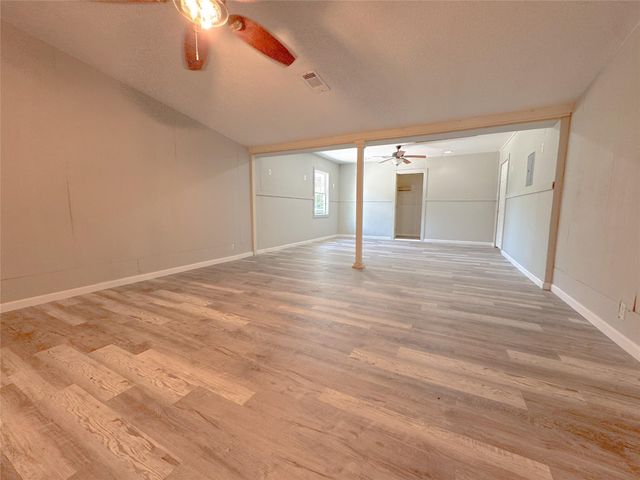 403 Fern Lane, Wharton, TX 77488