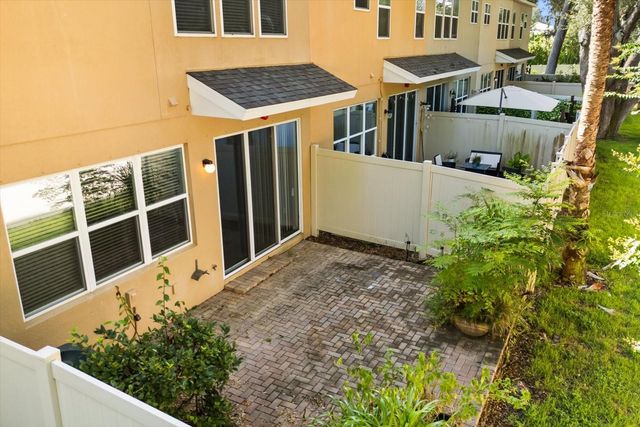 900 WALKERS GROVE LANE, Winter Garden, FL 34787