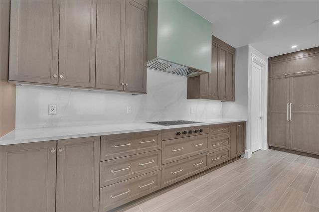 70 AVENIDA VENECCIA 202, Sarasota, FL 34242