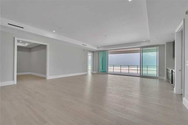 70 AVENIDA VENECCIA 202, Sarasota, FL 34242