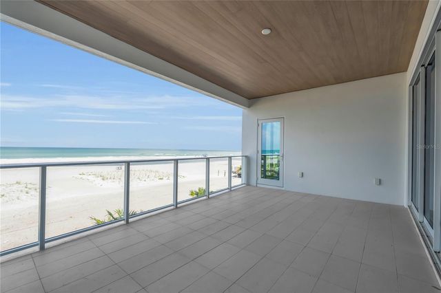 70 AVENIDA VENECCIA 202, Sarasota, FL 34242