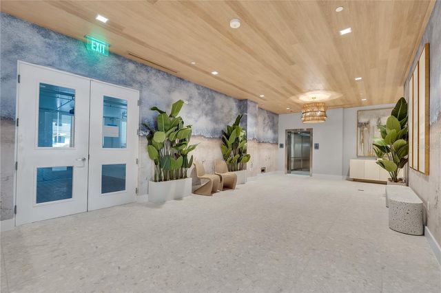 70 AVENIDA VENECCIA 202, Sarasota, FL 34242