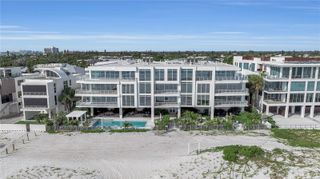 70 AVENIDA VENECCIA 202, Sarasota, FL 34242