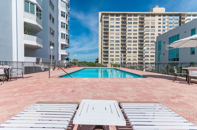 333 S Sunset Drive 204, Fort Lauderdale, FL 33301
