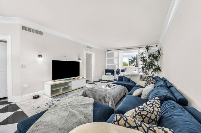 333 S Sunset Drive 204, Fort Lauderdale, FL 33301