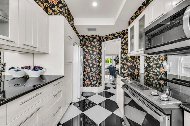 333 S Sunset Drive 204, Fort Lauderdale, FL 33301