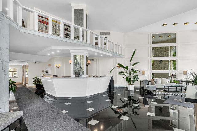 333 S Sunset Drive 204, Fort Lauderdale, FL 33301