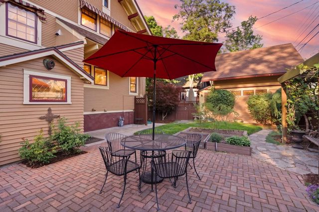319 W Waverly Pl, Spokane, WA 99205