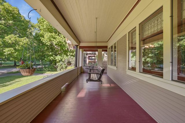 319 W Waverly Pl, Spokane, WA 99205